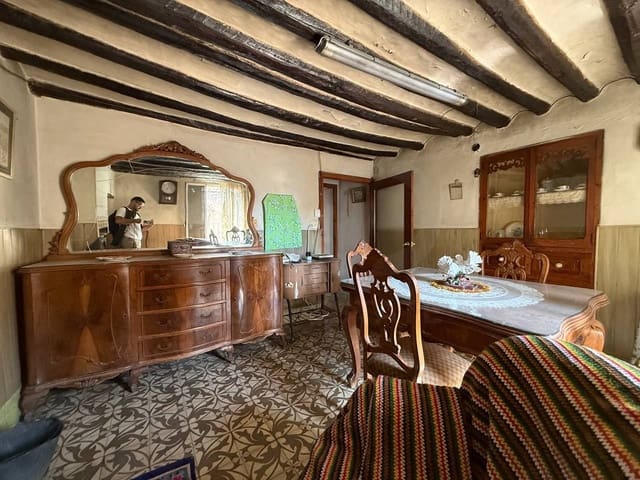 5 bedroom Terraced Villa for sale in Tírig with garage - € 109,990 (Ref: 10029915)