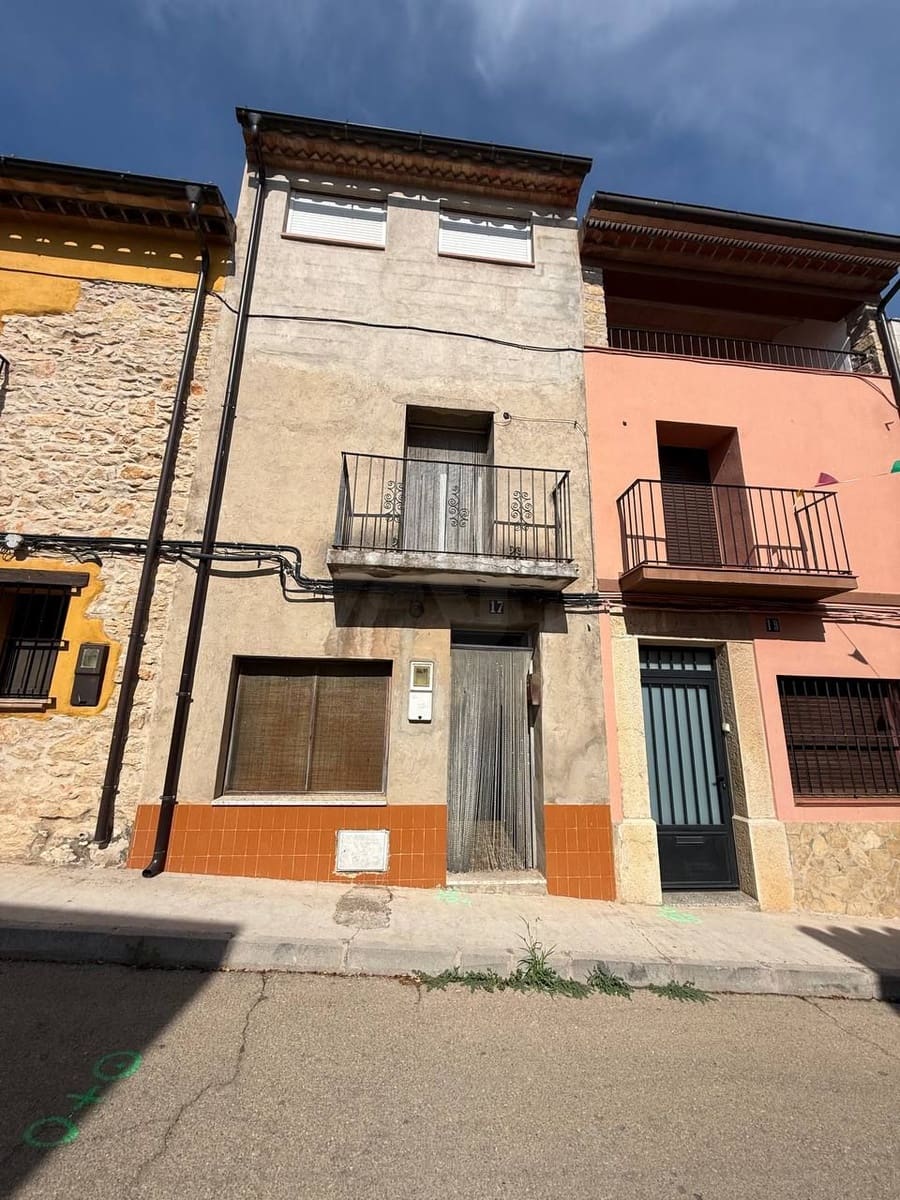 5 camera da letto Villetta a Schiera in vendita in Tirig con garage - 109.990 € (Rif: 10029915)