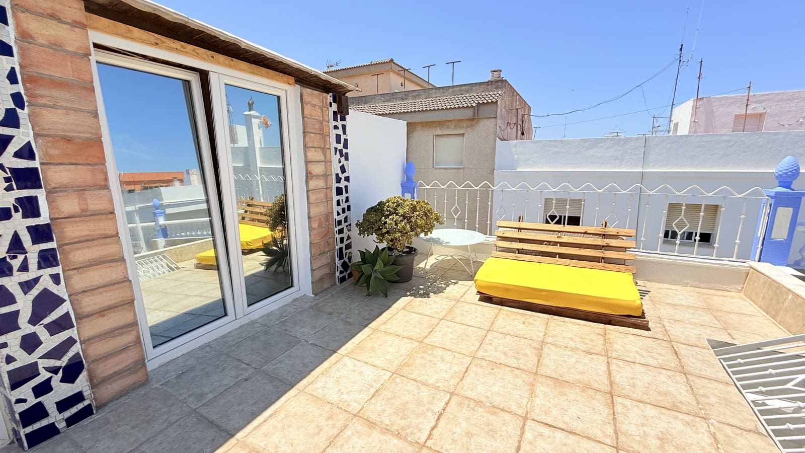 Kaupallinen myytävänä paikassa Tarifa - 1 479 000 € (Ref: 10029921)