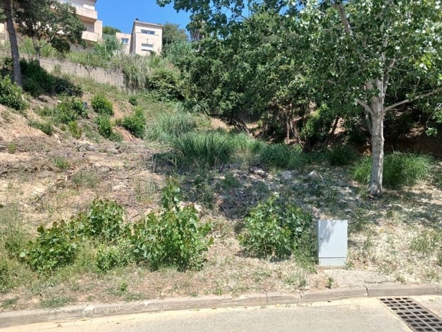 Tontti myytävänä paikassa Urbanitzacions del Nord, Lloret de Mar - 40 000 € (Ref: 10029923)
