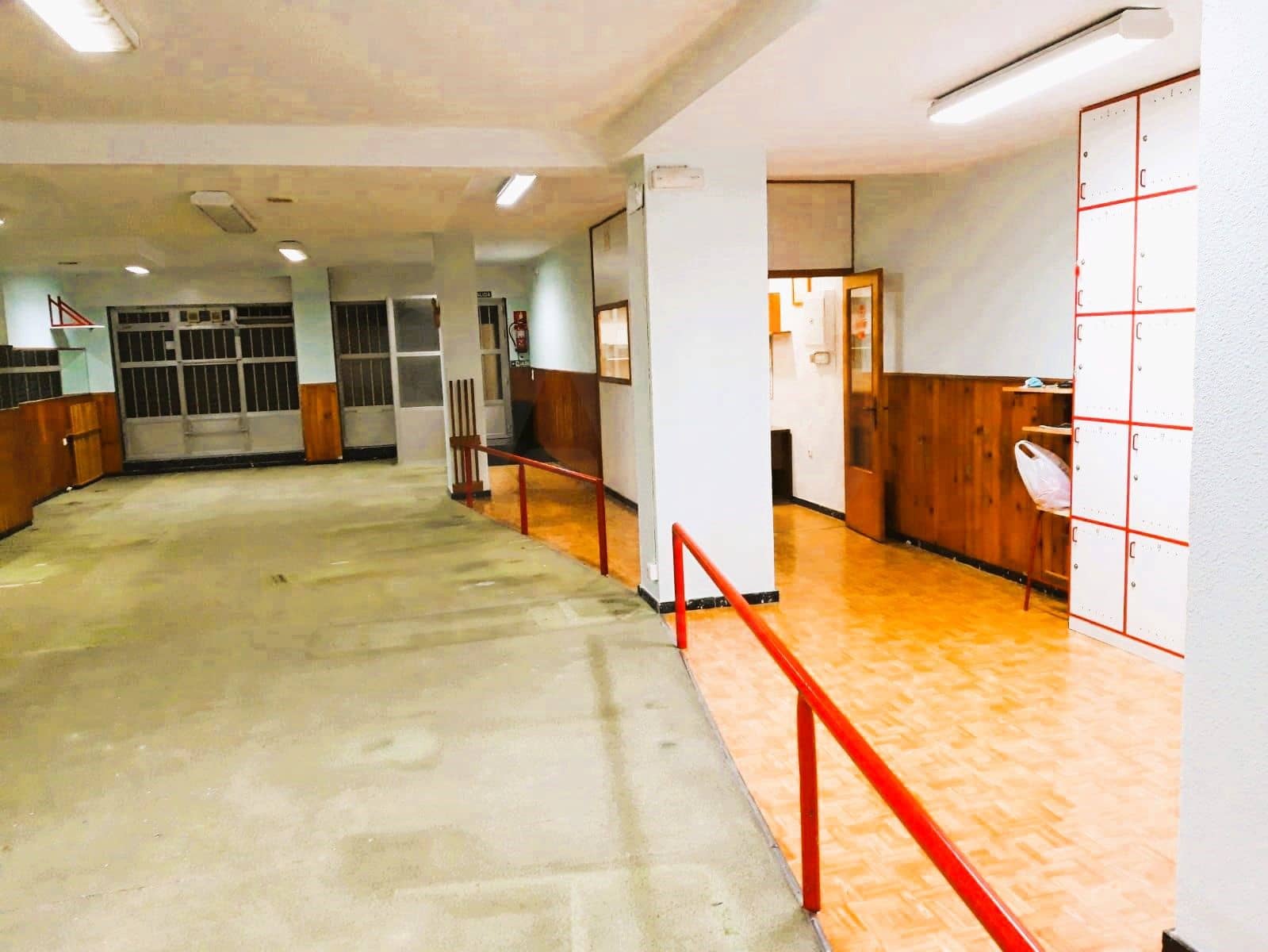 Commerciale in vendita in Leon citta - 190.000 € (Rif: 10030637)