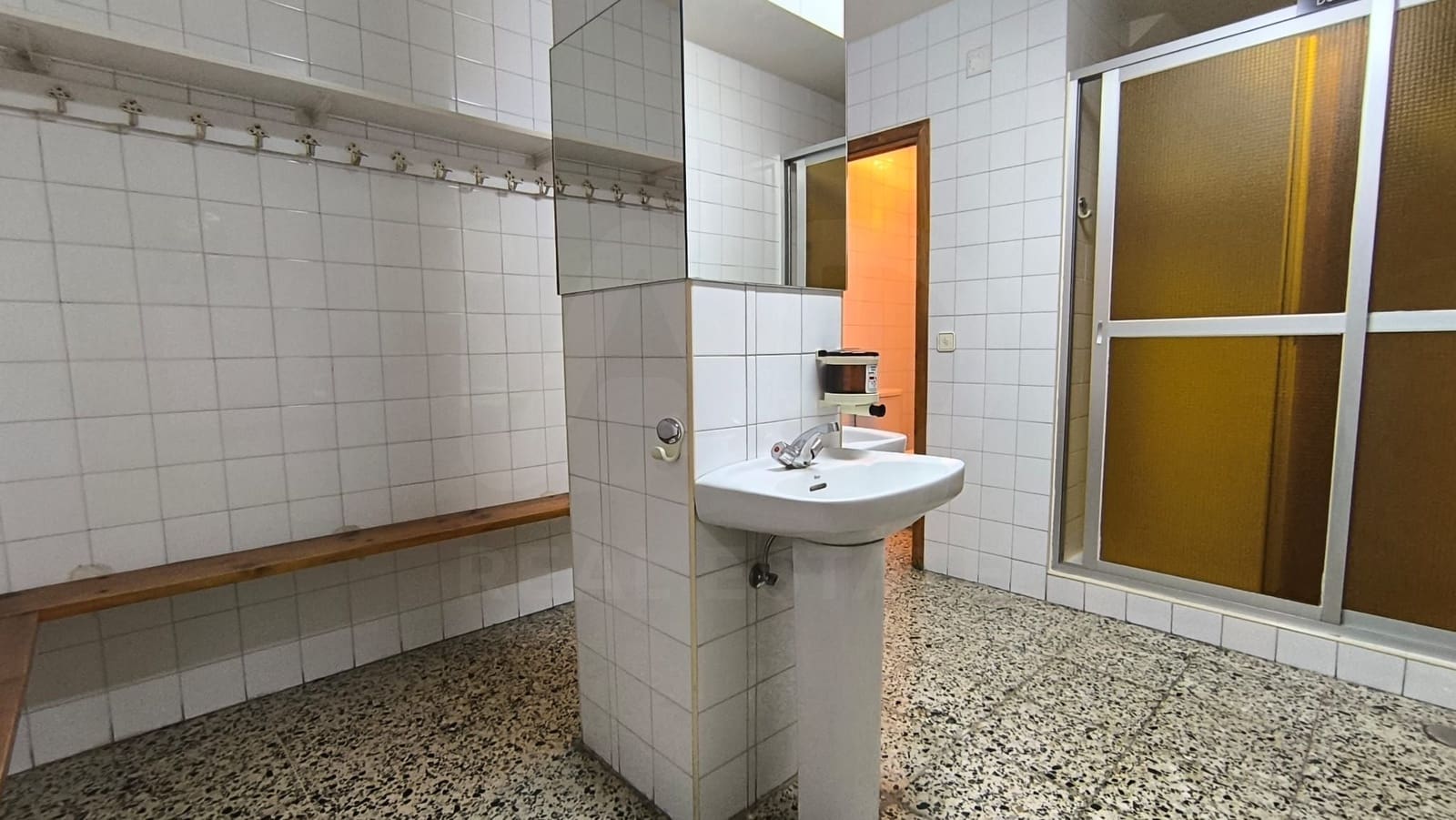 Commerciale in vendita in Leon citta - 190.000 € (Rif: 10030637)