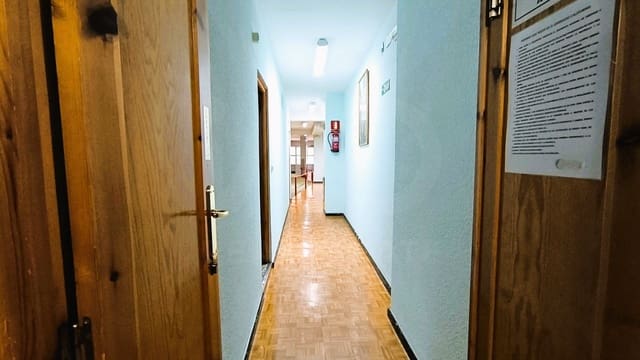 Local Commercial à vendre à León ville - 190 000 € (Ref: 10030637)