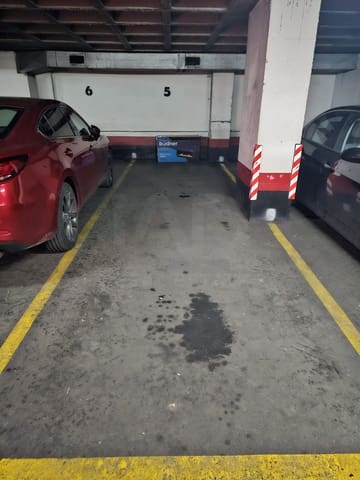 Local Commercial à louer à León ville - 100 € (Ref: 10030638)
