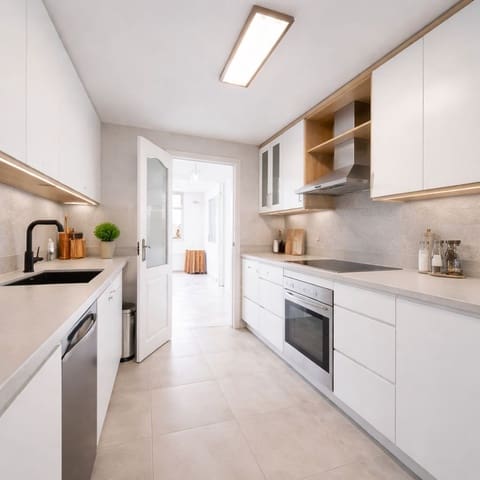 3 sypialnia Apartament na sprzedaż w La Goleta, Miasto Málaga z garażem - 460 000 € (Ref: 10030639)