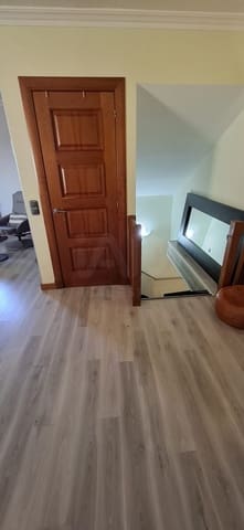 2 soveværelse Lejlighed til leje i León by med garage - € 1.400 (Ref: 10031100)