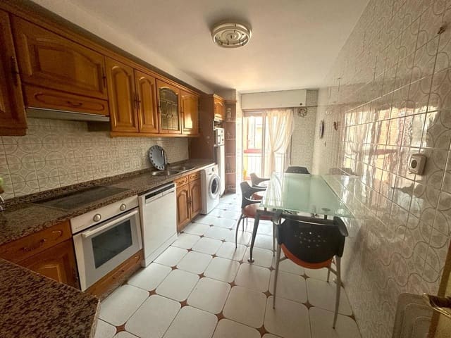 4 soverom Leilighet til leie i Leon by - € 1 200 (Ref: 10031101)