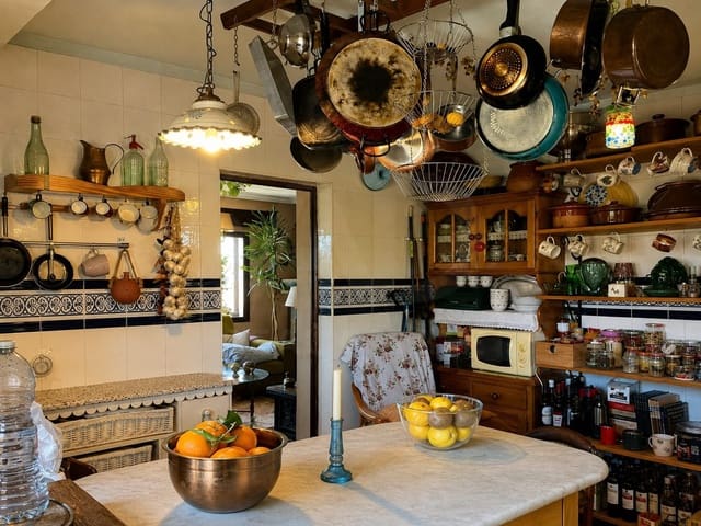 4 slaapkamer Finca/Landhuis te koop in Arenas de San Pedro met zwembad garage - € 249.000 (Ref: 10031176)