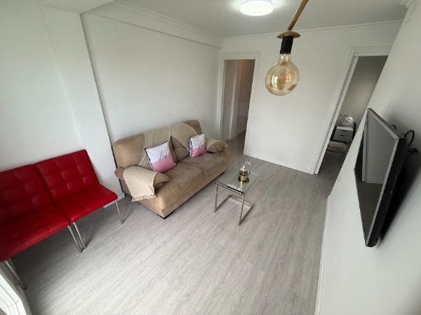 2 slaapkamer Penthouse te koop in Alicante stad - € 150.000 (Ref: 10031181)