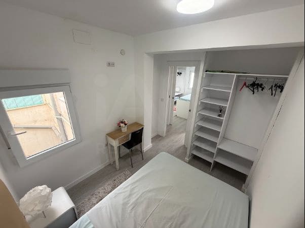 2 slaapkamer Penthouse te koop in Alicante stad - € 150.000 (Ref: 10031181)