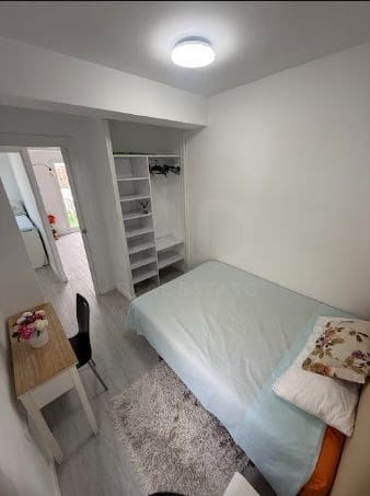 2 slaapkamer Penthouse te koop in Alicante stad - € 150.000 (Ref: 10031181)