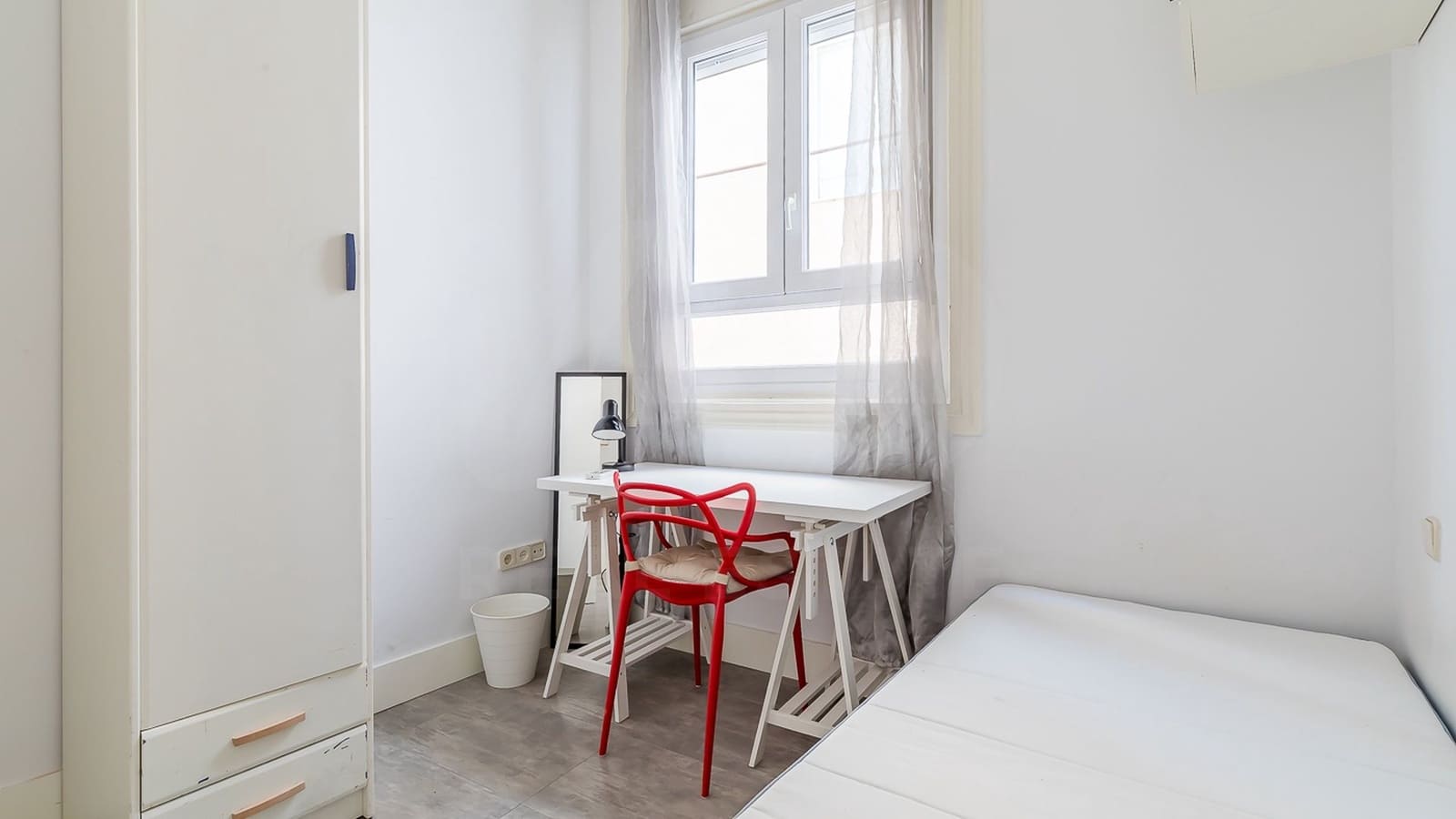 Apartamento de 4 habitaciones en Madrid ciudad en alquiler - 3.250 € (Ref: 10031377)