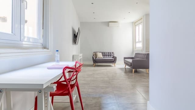 Apartamento de 4 habitaciones en Madrid ciudad en alquiler - 3.250 € (Ref: 10031377)