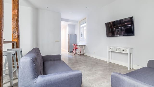 Apartamento de 4 habitaciones en Madrid ciudad en alquiler - 3.250 € (Ref: 10031377)