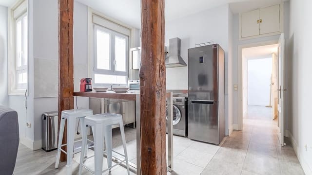 Apartamento de 4 habitaciones en Madrid ciudad en alquiler - 3.250 € (Ref: 10031377)