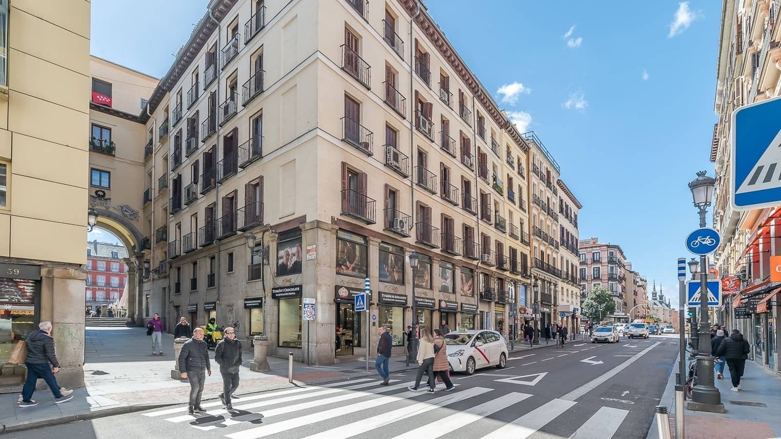 Apartamento de 4 habitaciones en Madrid ciudad en alquiler - 3.250 € (Ref: 10031377)