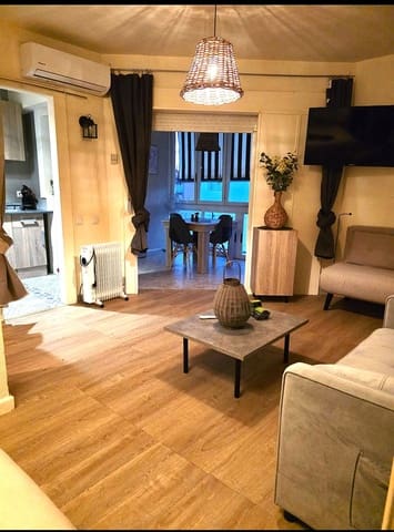 Lejlighed til leje i Salou - € 500 (Ref: 10031379)
