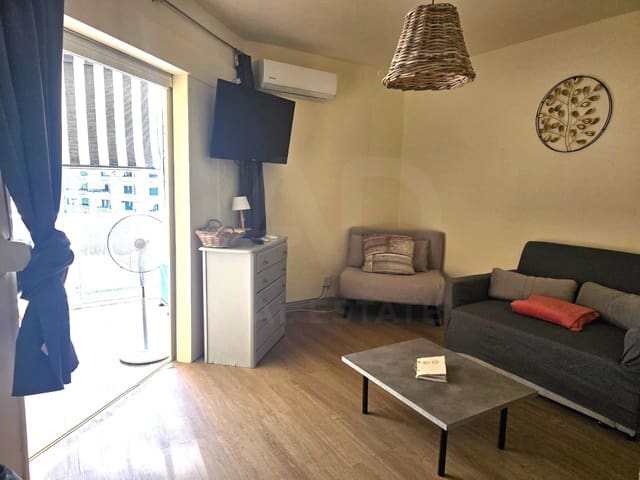 Lejlighed til leje i Salou - € 500 (Ref: 10031379)