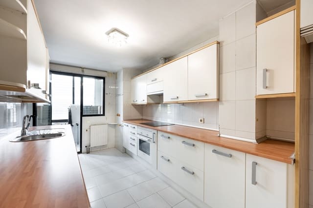 3 chambre Appartement à vendre à Costillares, Madrid ville avec garage - 820 000 € (Ref: 10031382)