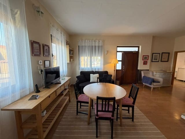 2 Zimmer Villa zu vermieten in León Stadt - 650 € (Ref: 10033183)