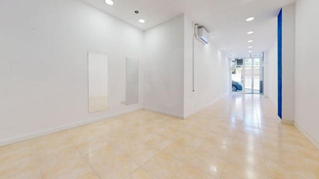 Commercial for sale in Canet de Mar - € 76,000 (Ref: 10033383)