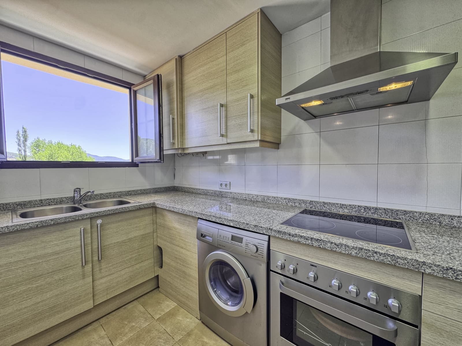 2 soveværelse Penthouse til salg i Alcala de la Selva med garage - € 215.000 (Ref: 10033388)