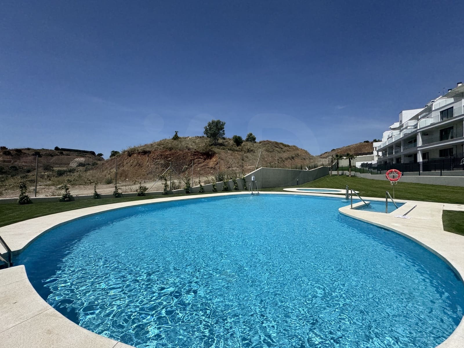 2 sovrum Lägenhet till salu i Fuengirola med pool - 290 000 € (Ref: 10033390)