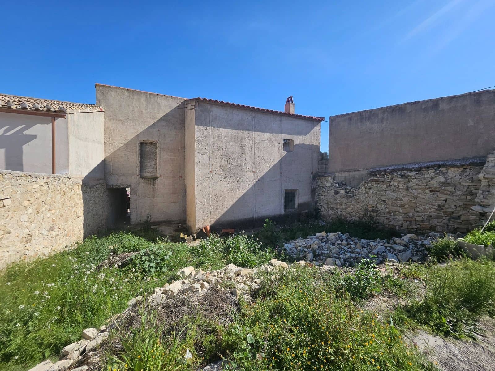 Maison de Ville à vendre à Dona Ines - 44 000 € (Ref: 10033393)