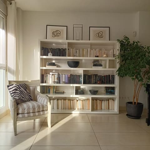 4 bedroom Villa for sale in Valladolid city with pool garage - € 645,000 (Ref: 10033395)