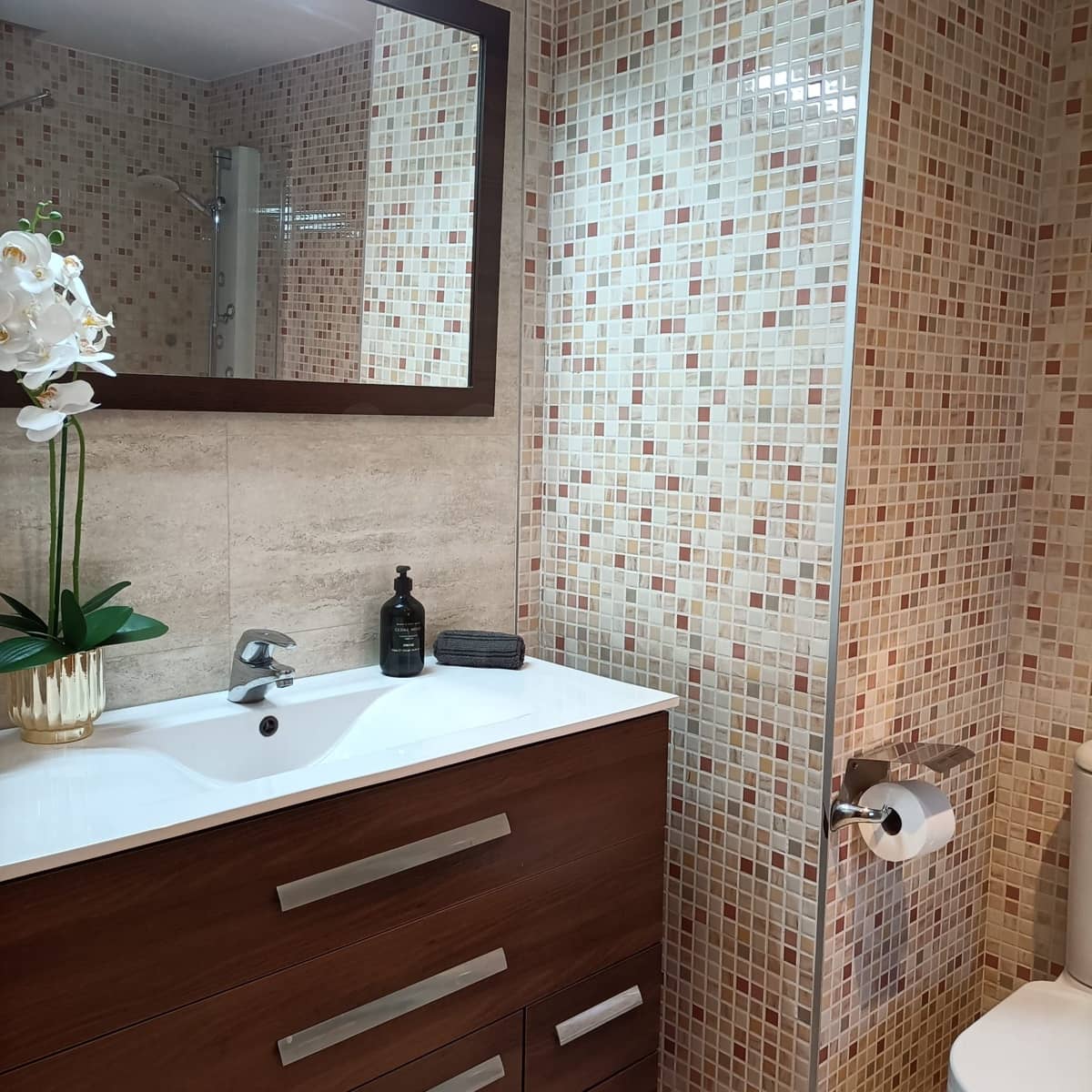 4 bedroom Villa for sale in Valladolid city with pool garage - € 645,000 (Ref: 10033395)