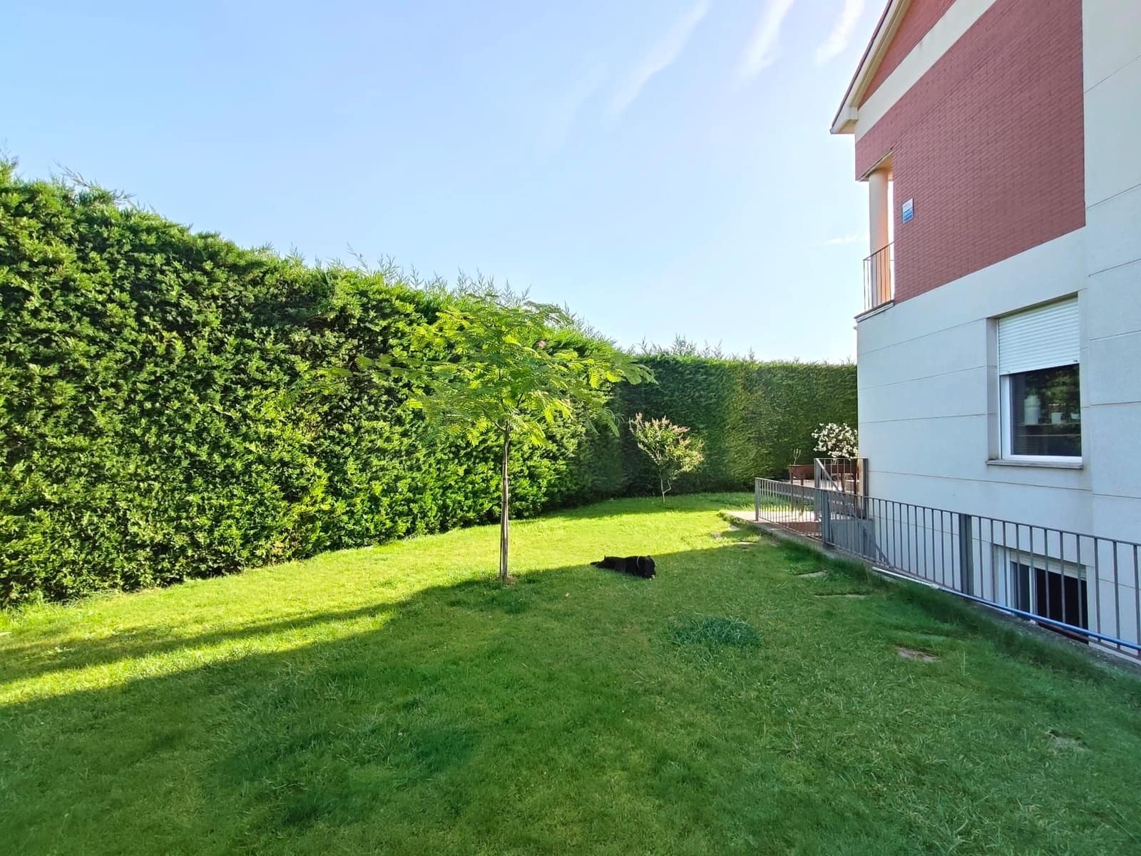 4 bedroom Villa for sale in Valladolid city with pool garage - € 645,000 (Ref: 10033395)