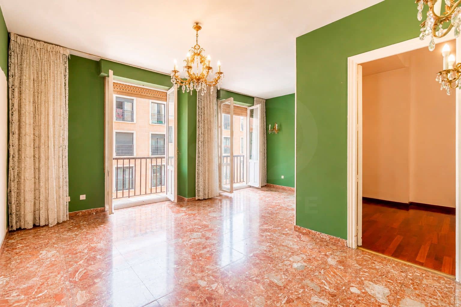 4 quarto Apartamento para venda em Madrid cidade - 790 000 € (Ref: 10033397)