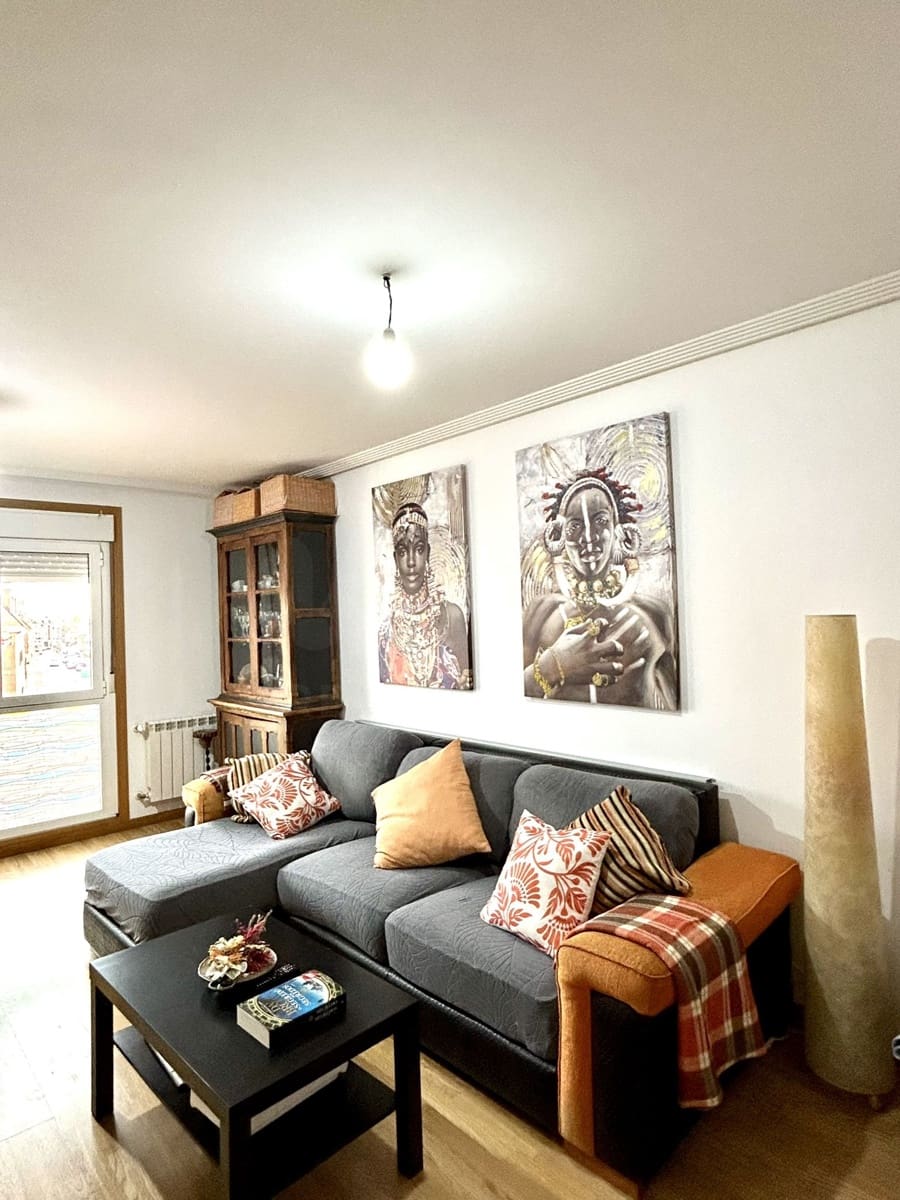 3 slaapkamer Appartement te koop in Valverde de la Virgen met garage - € 179.000 (Ref: 10033400)