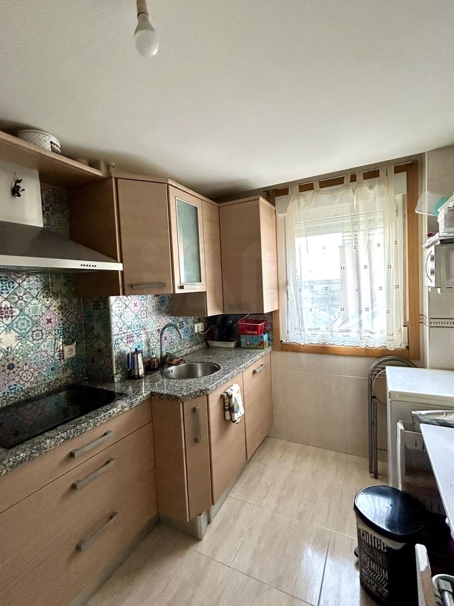 3 slaapkamer Appartement te koop in Valverde de la Virgen met garage - € 179.000 (Ref: 10033400)