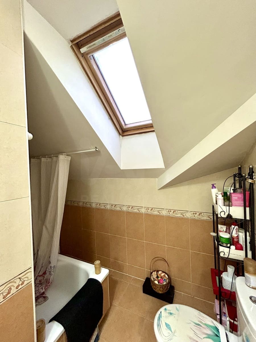 3 slaapkamer Appartement te koop in Valverde de la Virgen met garage - € 179.000 (Ref: 10033400)