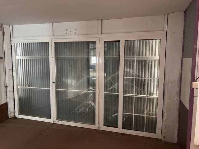 Garage zu verkaufen in Pinos Puente - 150.000 € (Ref: 10033402)