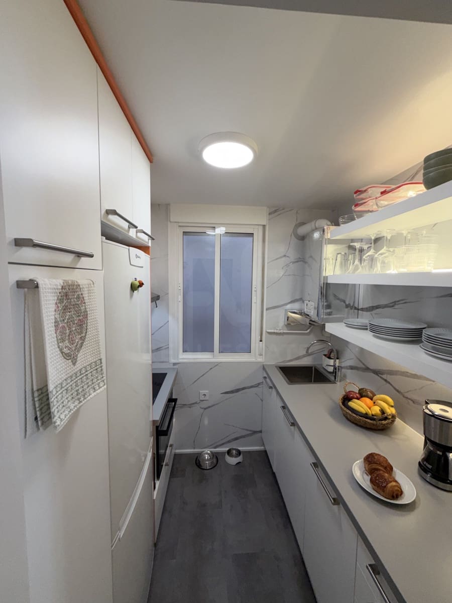 2 soveværelse Lejlighed til salg i Madrid by - € 660.000 (Ref: 10034536)