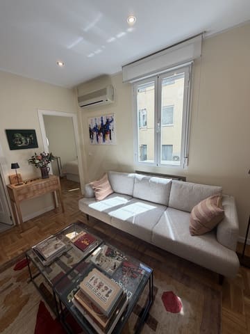 2 soveværelse Lejlighed til salg i Castellana, Madrid by - € 660.000 (Ref: 10034536)