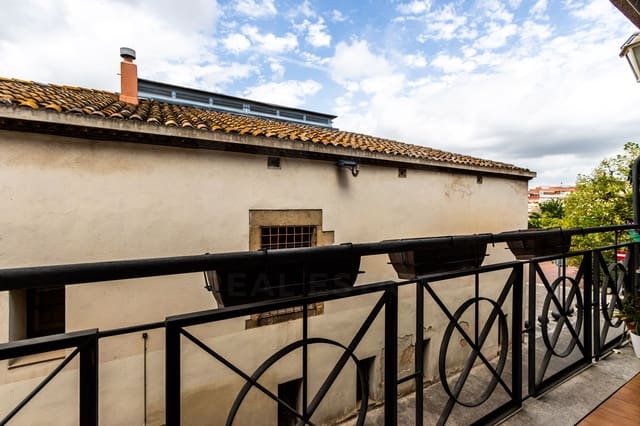 4 slaapkamer Rijtjeshuis te koop in Mollet del Vallès met garage - € 436.000 (Ref: 10034537)