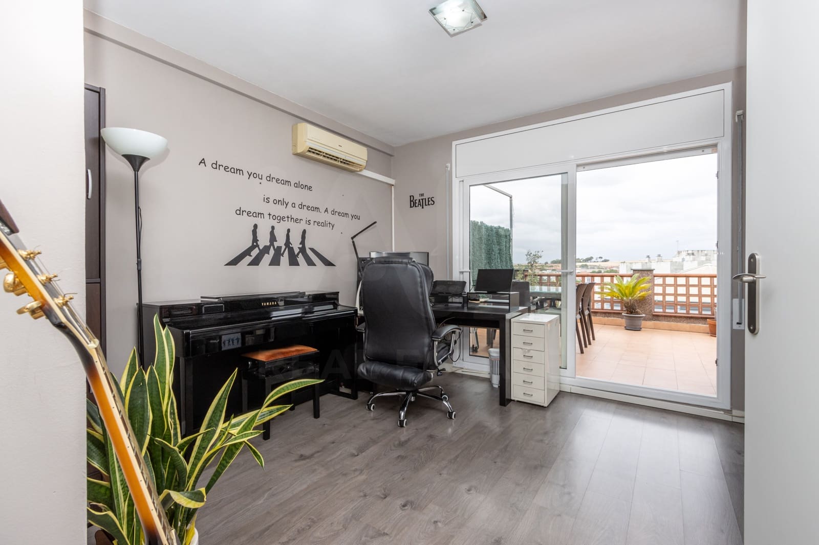 4 makuuhuone Rivitalo myytävänä paikassa Mollet del Valles mukana 
autotalli - 436 000 € (Ref: 10034537)