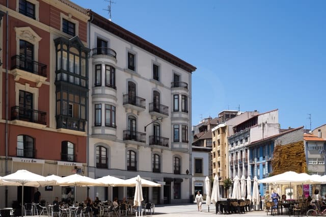 2 bedroom Apartment for sale in Avilés - € 184,900 (Ref: 10034538)