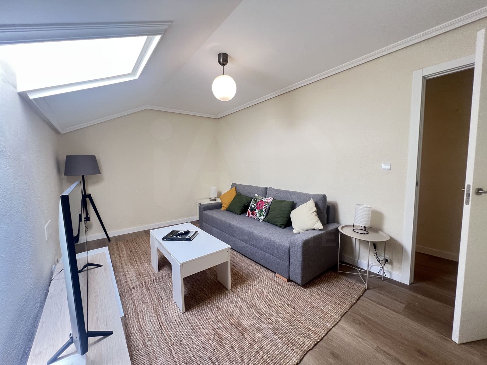 2 bedroom Apartment for sale in Aviles - € 184,900 (Ref: 10034538)