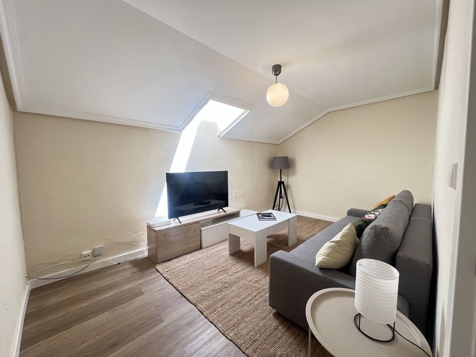 2 bedroom Apartment for sale in Aviles - € 184,900 (Ref: 10034538)