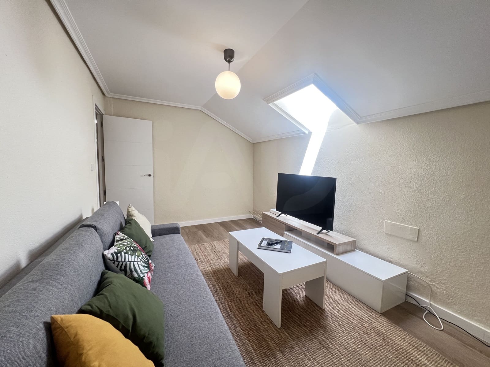 2 bedroom Apartment for sale in Aviles - € 184,900 (Ref: 10034538)