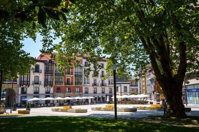 2 bedroom Apartment for sale in Avilés - € 184,900 (Ref: 10034538)