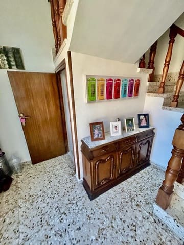 4 soverom Hus til salgs i La Bañeza - € 110 000 (Ref: 10034540)