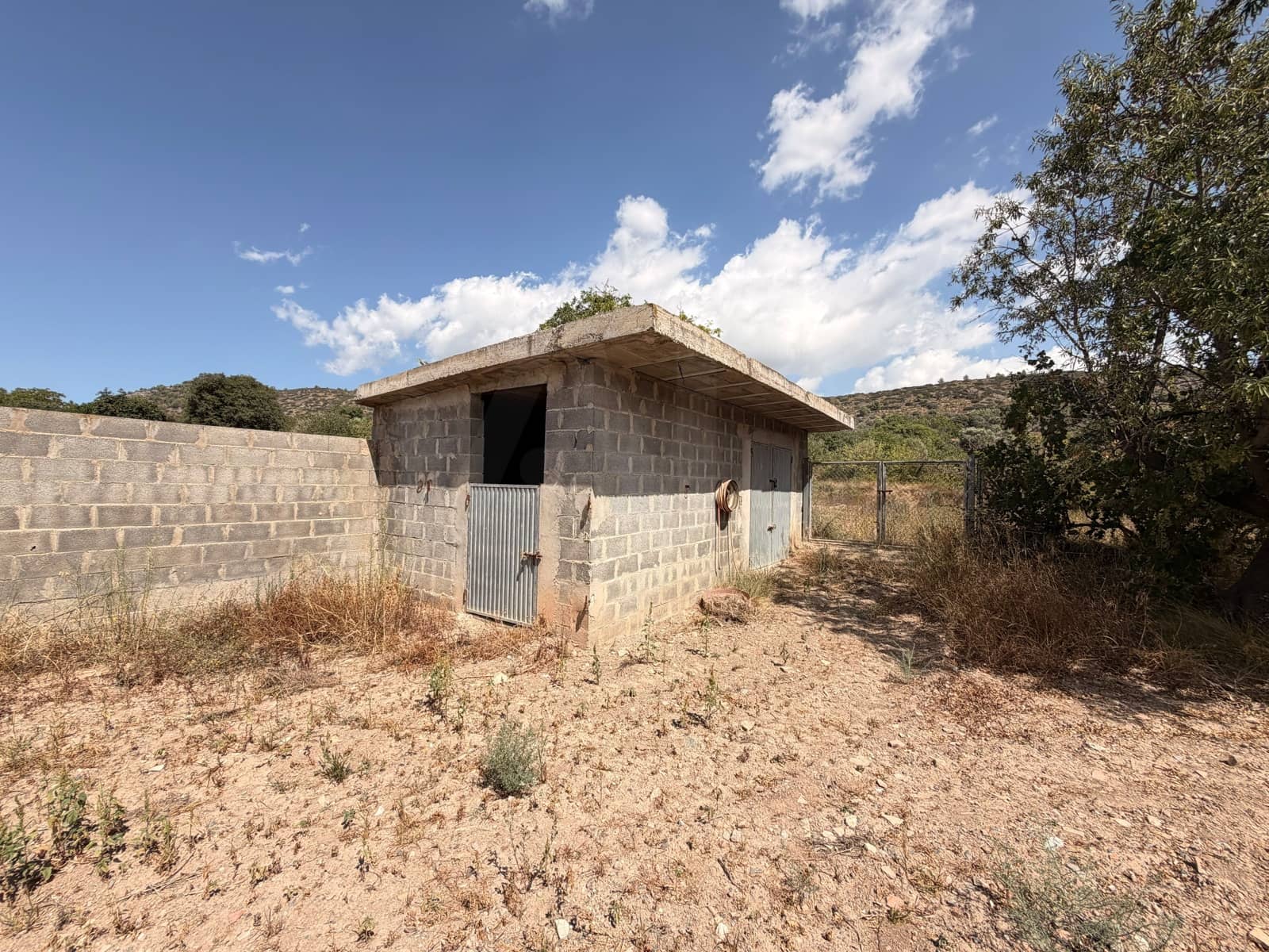 3 chambre Finca/Maison de Campagne à vendre à Jerica avec garage - 85 000 € (Ref: 10034542)