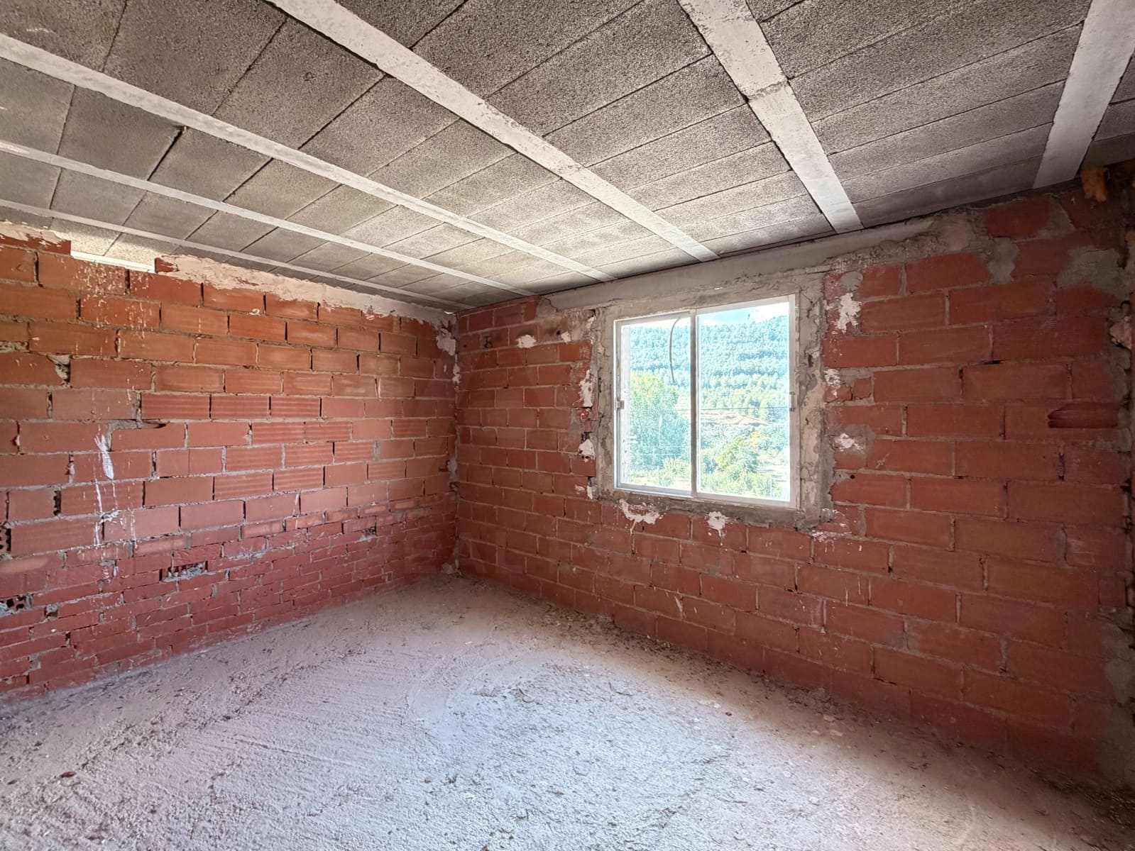3 chambre Finca/Maison de Campagne à vendre à Jerica avec garage - 85 000 € (Ref: 10034542)