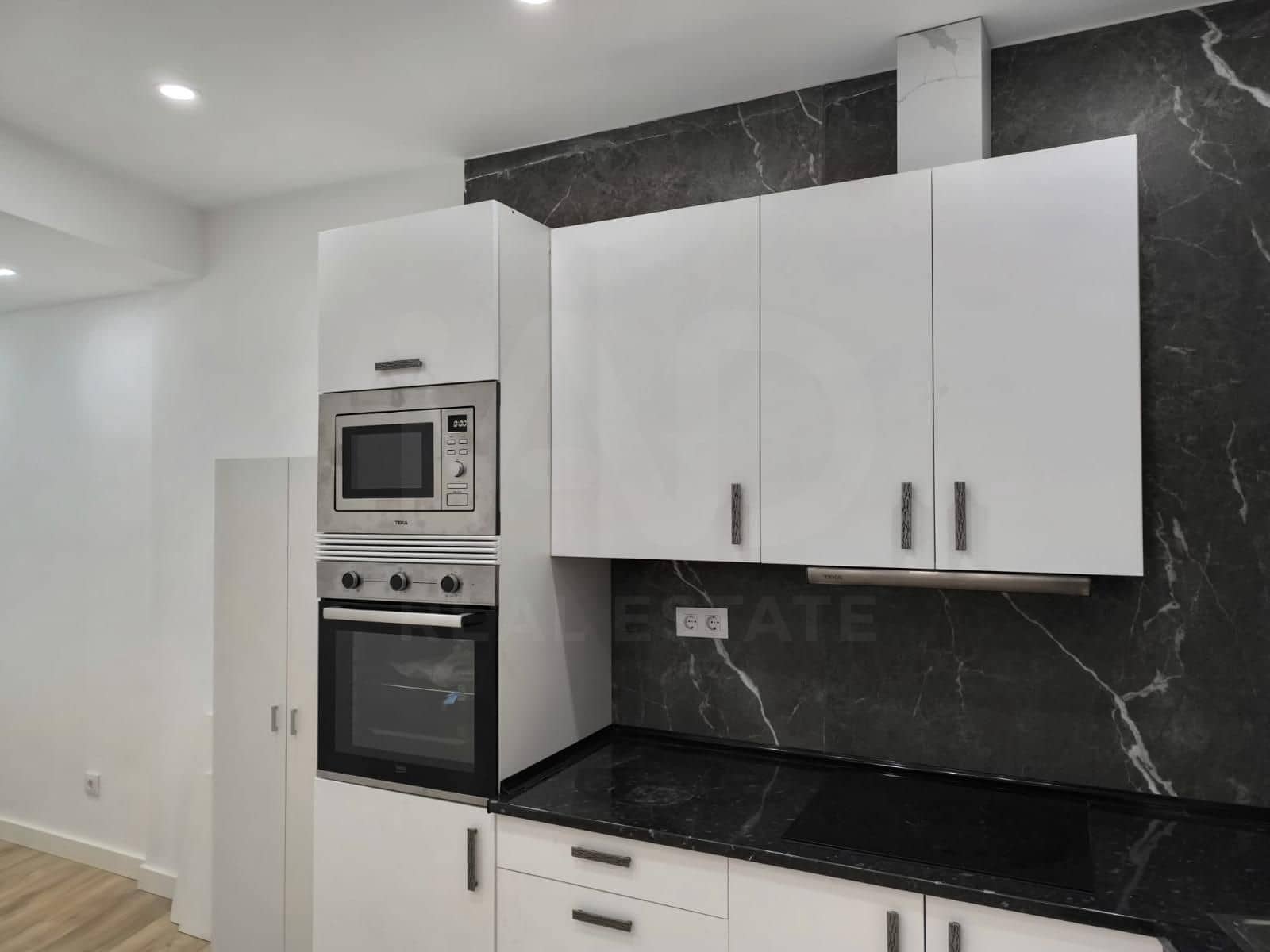 2 soverom Leilighet til leie i Madrid by - € 1 450 (Ref: 10034546)
