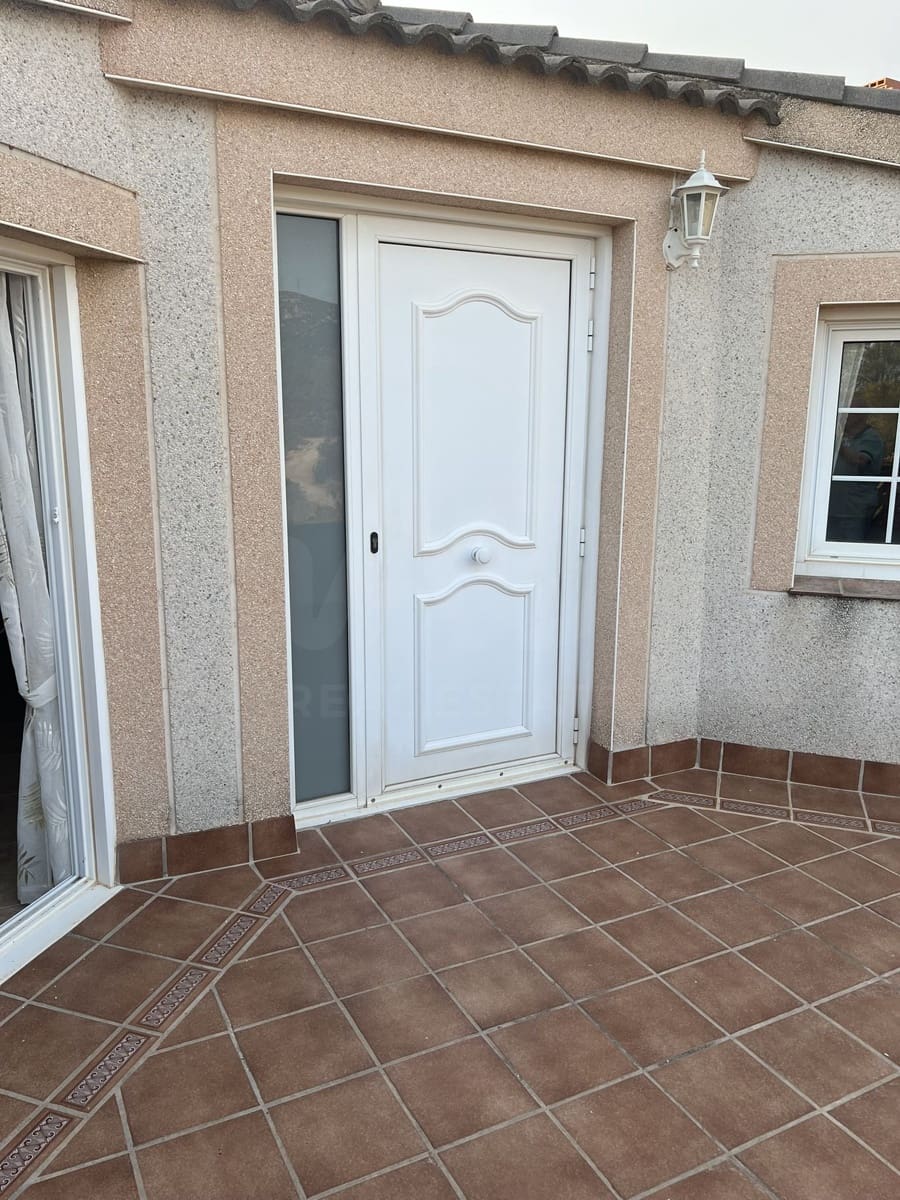 3 bedroom Townhouse for sale in Olesa de Bonesvalls with garage - € 550,000 (Ref: 10034818)